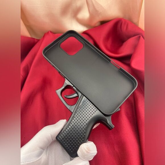 Black Gun-Shaped Phone Case for Iphone 16 Pro Max - Picture 6 of 8